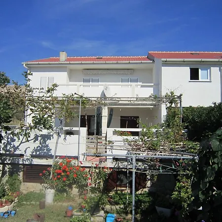 Large In Pag Dalmatia, Croatia 公寓